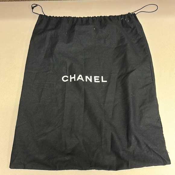 🔥🔥🔥Authentic Chanel Quilted Caviar Leather CC Logo Tote Bag - Picture 16 of 16